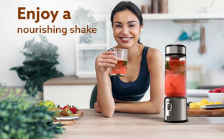 Portable USB Rechargeable Mini Juicer Blender,Electric Juicer Bottle For Smoothies and Juices, Mixer Juicer that Crushes Ice.